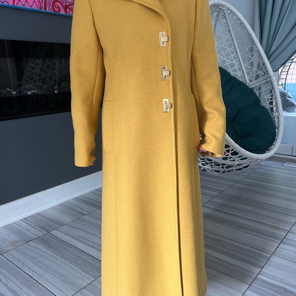 Tory Burch yellow long coat size large good condition